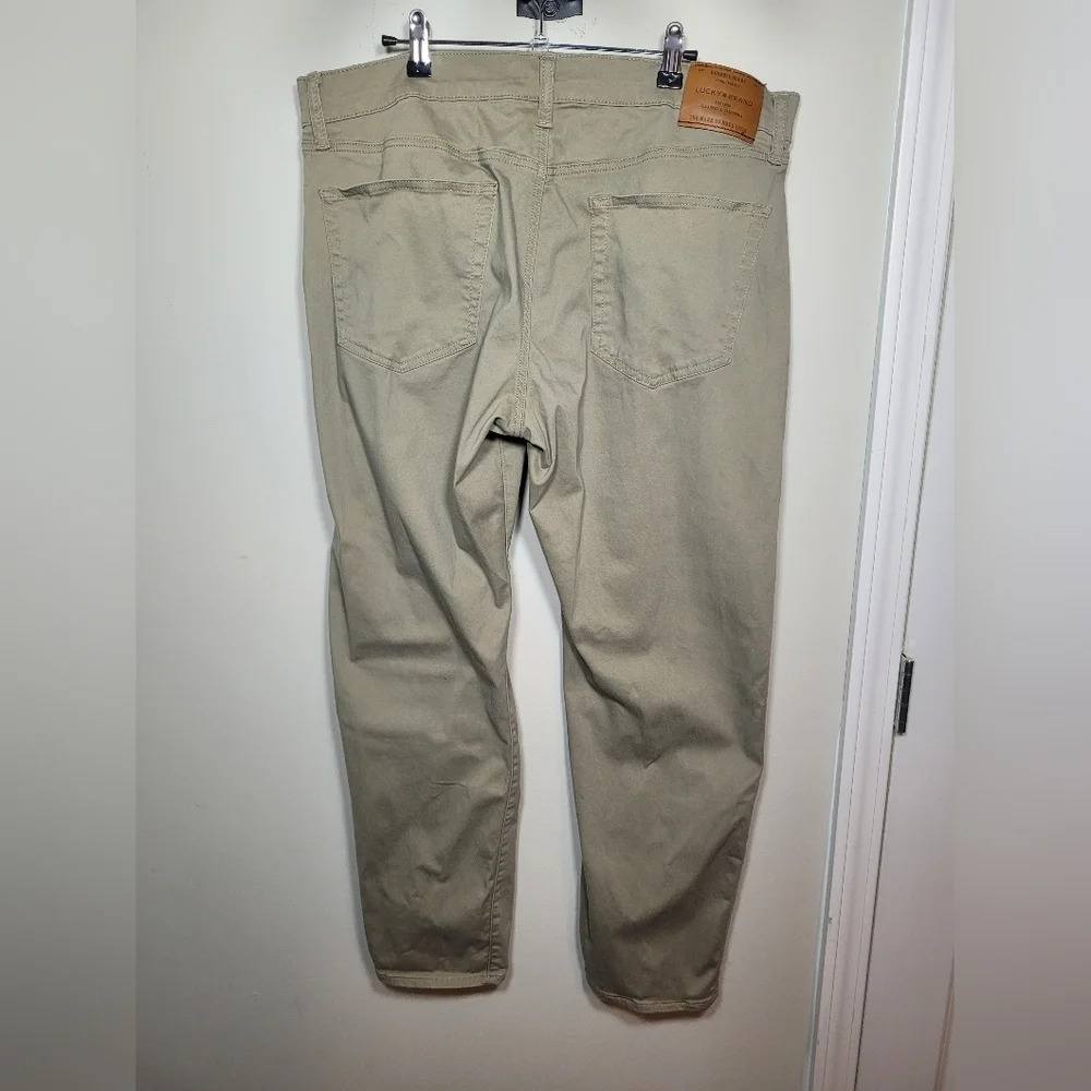 Men’s Lucky Brand 121 Slim Slacks sz 38 x 30